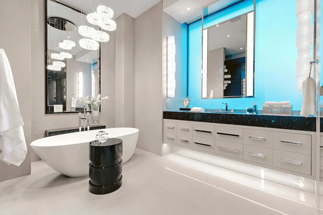 Łazienka glamour – jak uzyskać efekt luksusu w domowym wnętrzu?